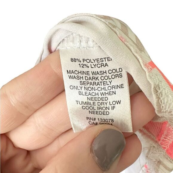 Lucky In Love White & Pink Multi Print Sleeveless Golf Polo Top - Picture 6 of 6